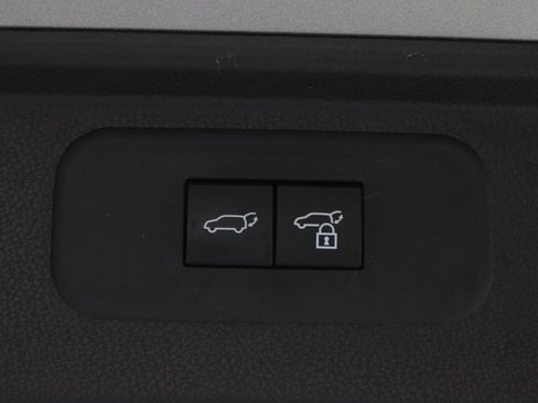 Used 2025 Toyota Grand Highlander FWD image 18