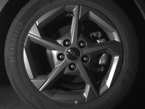 Used 2025 Kia K4 LXS image 13