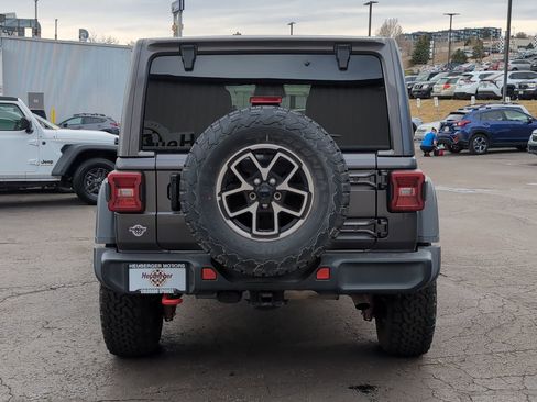 Used 2025 Jeep Wrangler Unlimited Rubicon image 6