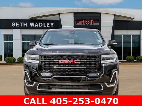 Used 2023 GMC Acadia SLE FWD image 2