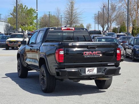 Used 2024 GMC Canyon Elevation w/ Elevation Premium Package image 5