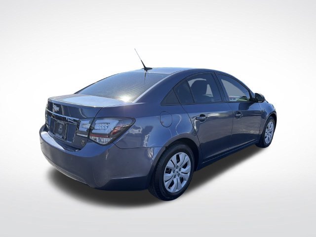 Used 2013 Chevrolet Cruze LS FWD image 13