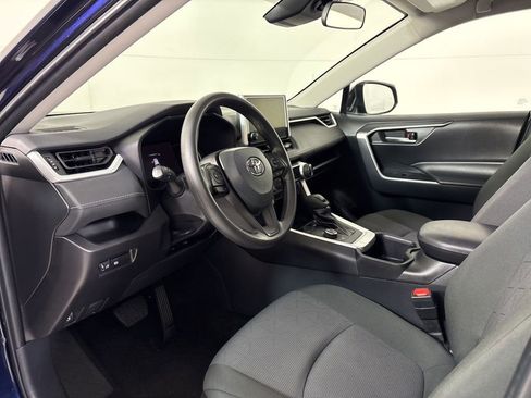 Used 2025 Toyota RAV4 XLE image 14