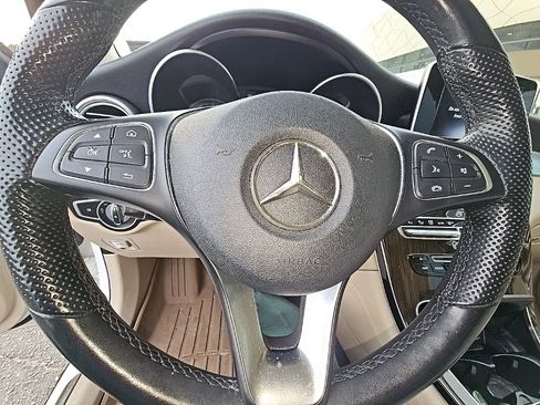 Used 2019 Mercedes-Benz GLC 300 GLC 300 image 10