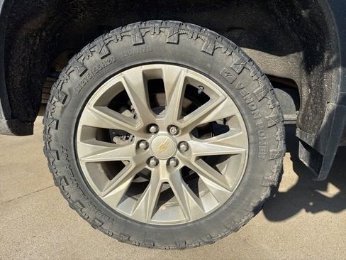 Used 2021 Chevrolet Silverado 1500 LTZ w/ LTZ Premium Package AWD/4WD image 10