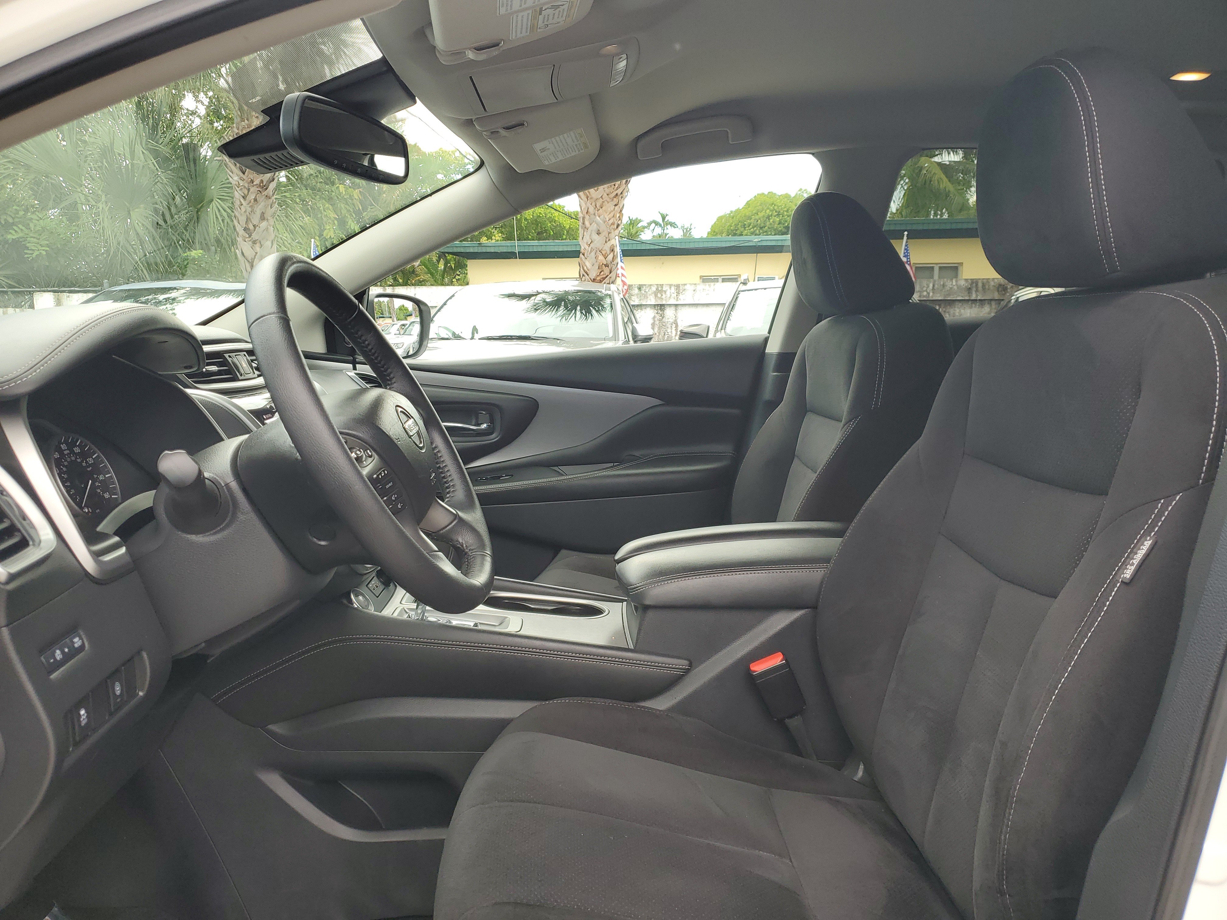 Used 2020 Nissan Murano SV FWD image 9