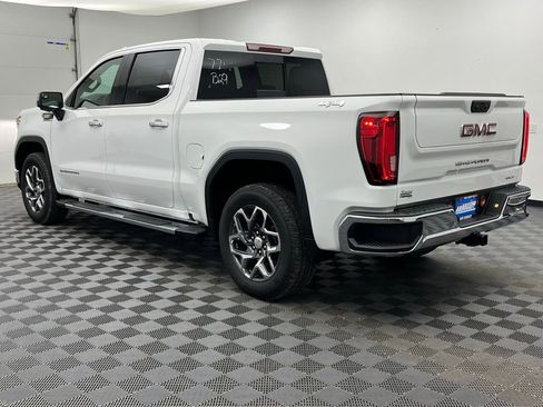 New 2026 GMC Sierra 1500 SLT w/ SLT Premium Package image 12