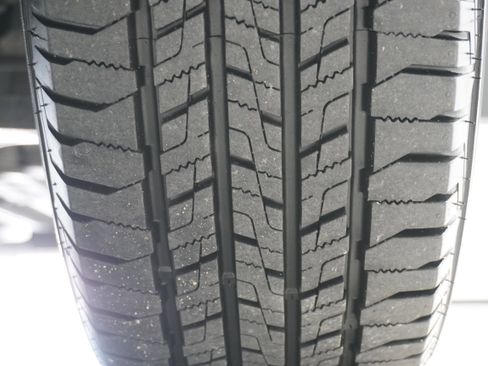 Used 2022 Chevrolet Trax LT w/ LPO, Cargo Package image 23