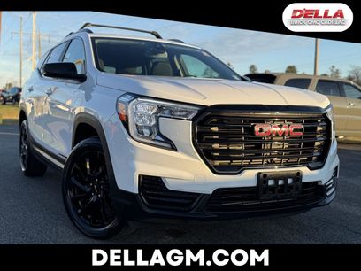 Used 2023 GMC Terrain SLE w/ Driver Convenience Package
