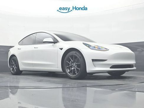 Used 2021 Tesla Model 3 Standard Range Plus RWD image 25