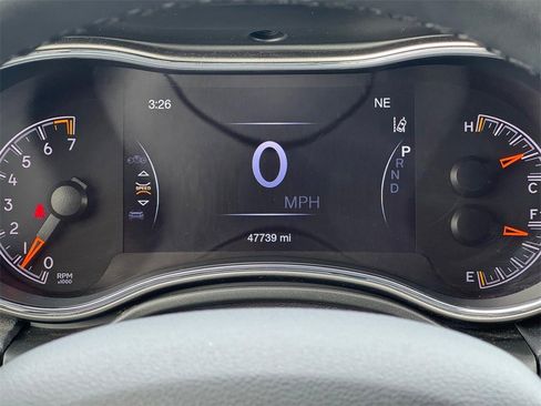 Used 2021 Jeep Grand Cherokee Limited w/ Quick Order Package 28K 80th image 16