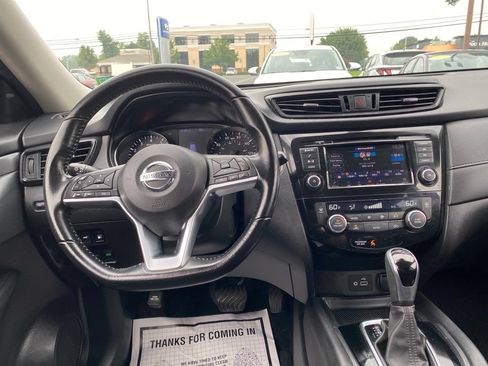 Used 2020 Nissan Rogue SV AWD/4WD image 10