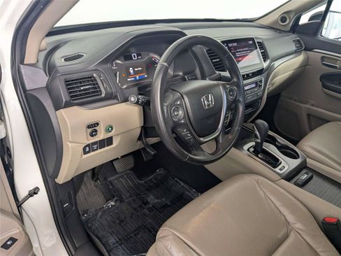 Used 2019 Honda Ridgeline RTL-T image 11