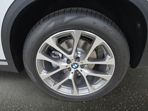 New 2026 BMW X5 xDrive40i w/ Off-Road Package image 21