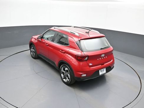 Certified 2023 Hyundai Venue Limited FWD image 39