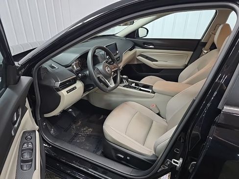 Used 2020 Nissan Altima 2.5 S FWD image 29