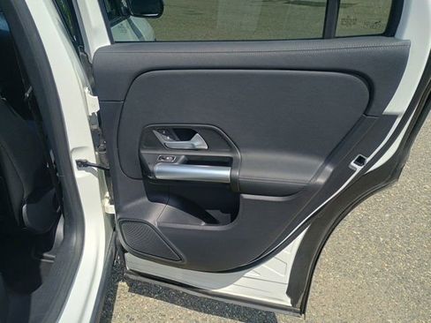 Used 2023 Mercedes-Benz GLA 250 4MATIC image 14