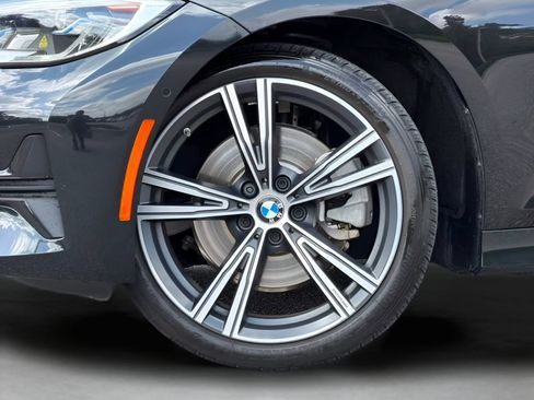 Used 2020 BMW 330i Sedan w/ Executive Package RWD image 26