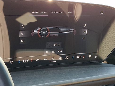 Used 2025 Audi Q5 Premium Plus w/ Premium Plus image 16