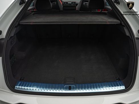 Used 2024 Lamborghini Urus S image 17