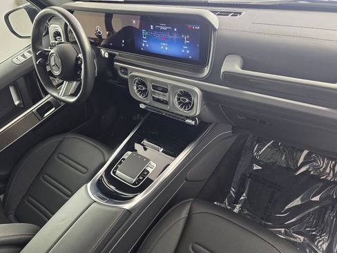 Certified 2025 Mercedes-Benz G 550 image 32