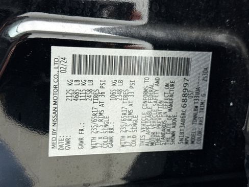 Used 2024 Nissan Rogue S image 13