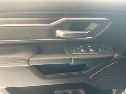 Used 2019 RAM 1500 Big Horn AWD/4WD image 13