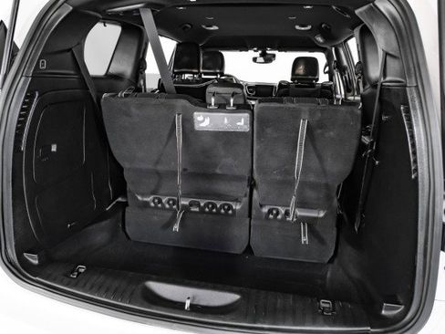 Used 2019 Chrysler Pacifica Limited w/ Advanced Safetytec Group image 54