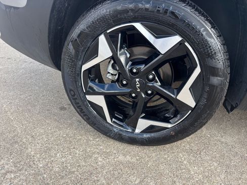 Used 2025 Kia Seltos S image 29