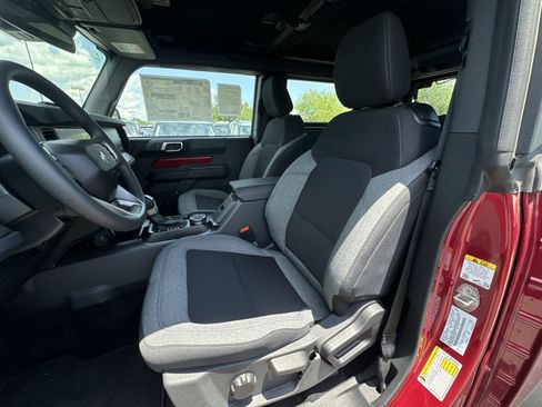 New 2025 Ford Bronco 2-Door w/ Sasquatch Package AWD/4WD image 21