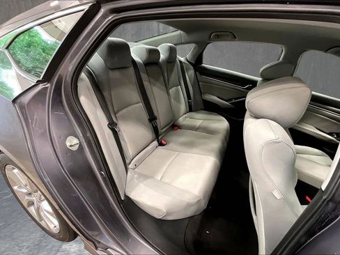 Used 2020 Honda Accord LX image 23