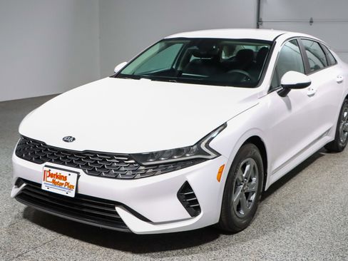 Used 2021 Kia K5 LXS FWD image 29