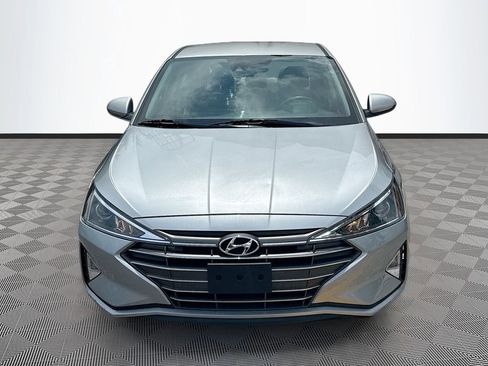 Used 2020 Hyundai Elantra SE w/ Convenience Package (C2) FWD image 2