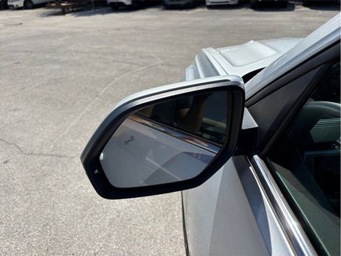 Used 2019 Volkswagen Atlas SE w/ Towing Package image 17