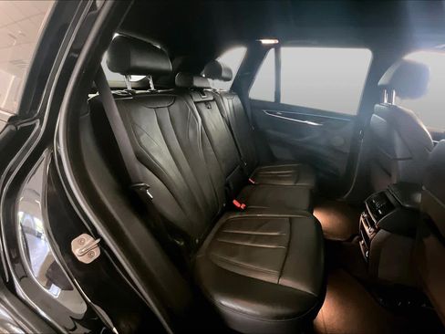 Used 2018 BMW X5 sDrive35i w/ M Sport Package RWD image 19