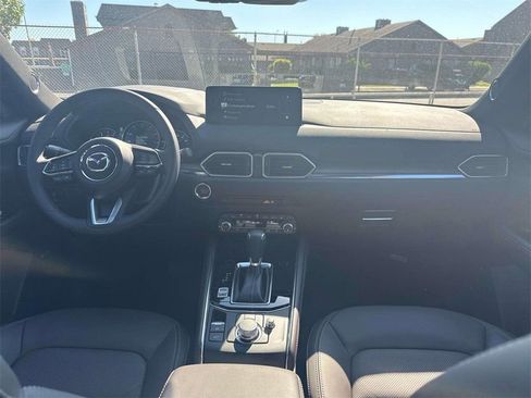 New 2025 MAZDA CX-5 Signature AWD/4WD image 12