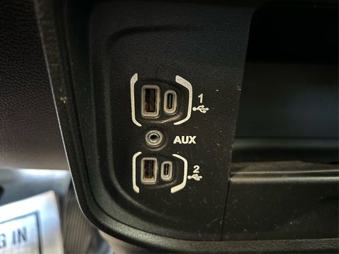 Used 2022 RAM 2500 Tradesman AWD/4WD image 35