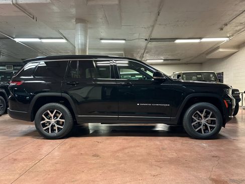 New 2025 Jeep Grand Cherokee L Limited image 6