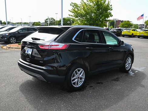 Certified 2024 Ford Edge SEL w/ Convenience Package AWD/4WD image 5