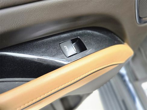 Used 2021 Cadillac Escalade Sport w/ Driver Assist Tech Package image 9