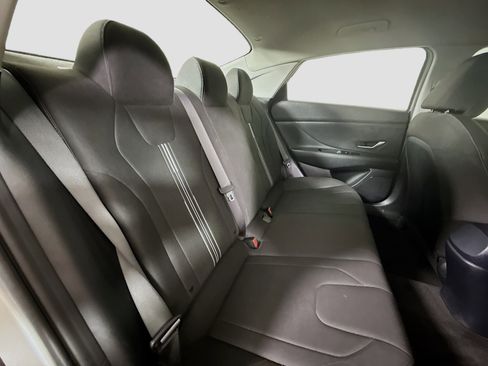 Used 2021 Hyundai Elantra SEL image 27