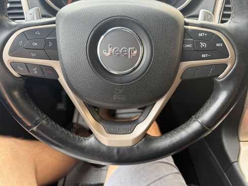 Used 2014 Jeep Grand Cherokee Limited AWD/4WD image 16