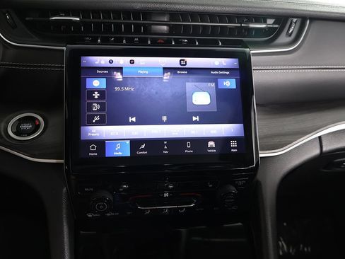 Used 2022 Jeep Grand Cherokee Limited AWD/4WD image 50