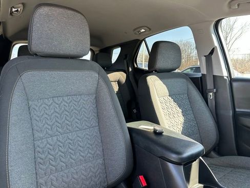Used 2024 Chevrolet Equinox LT image 8
