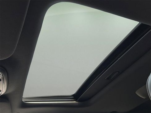 Used 2022 Dodge Durango GT image 9