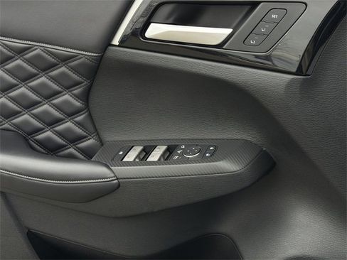 Used 2023 Mitsubishi Outlander SEL image 37