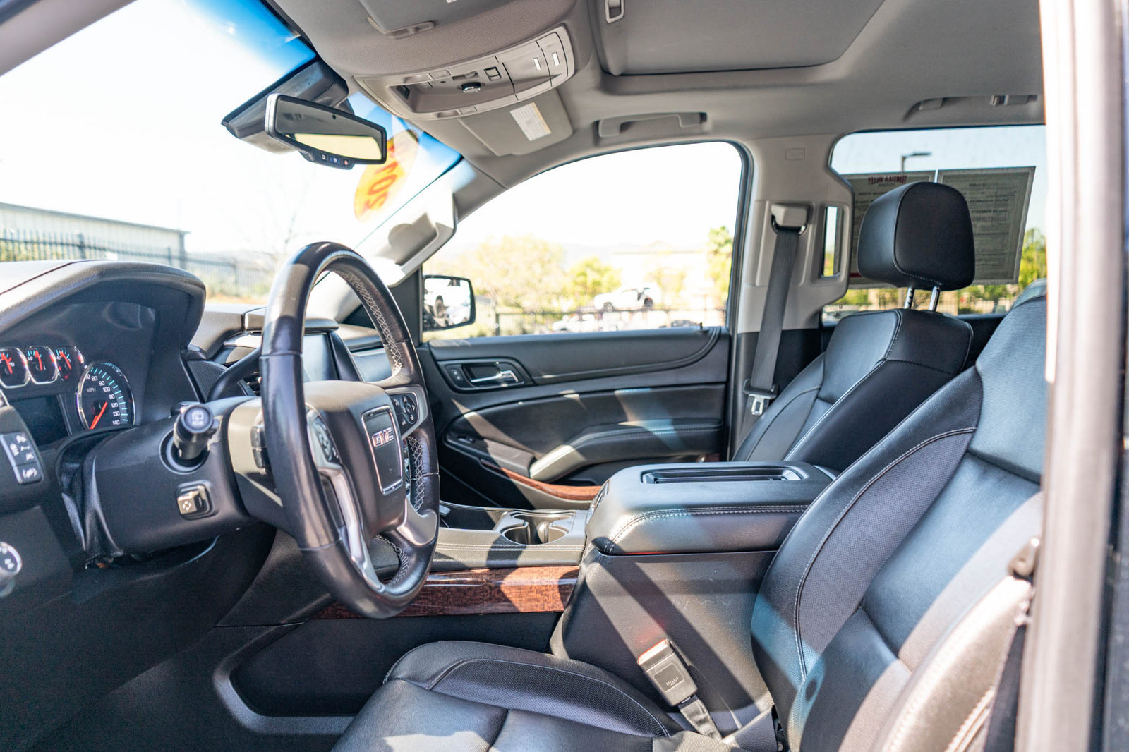 Used 2019 GMC Yukon SLT AWD/4WD image 15