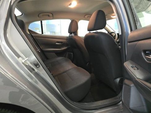 Used 2022 Nissan Sentra S image 10