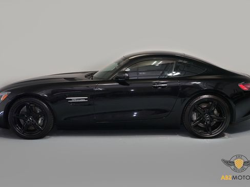 Used 2017 Mercedes-Benz AMG GT Coupe image 4