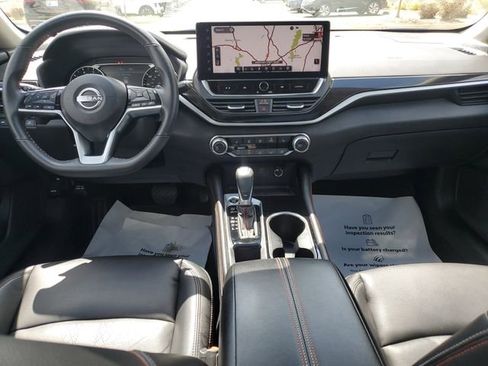 Used 2023 Nissan Altima 2.5 SR w/ SR Premium Package FWD image 14
